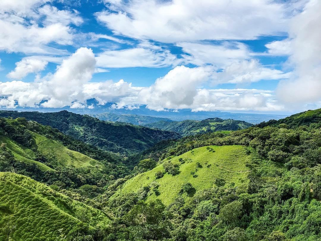 paisagem de montanhas