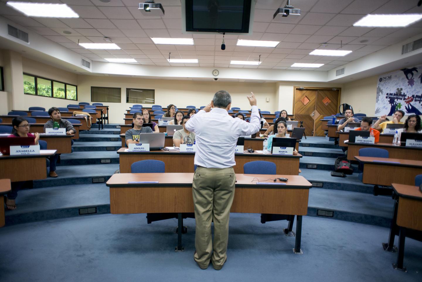 Professor a dar uma aula